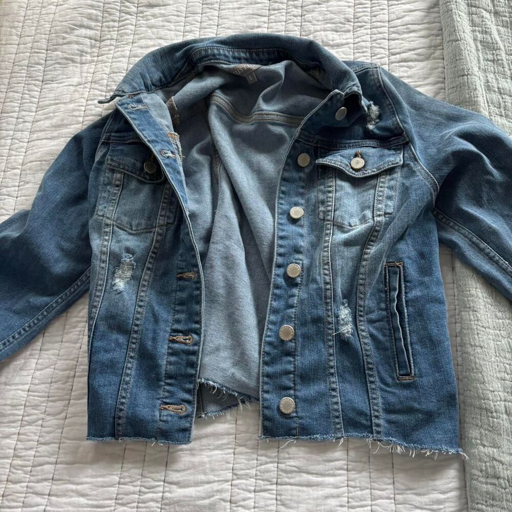 THE IMPECCABLE BIG Small Medium Wash Layering Women's Blue Denim Jacket NWT